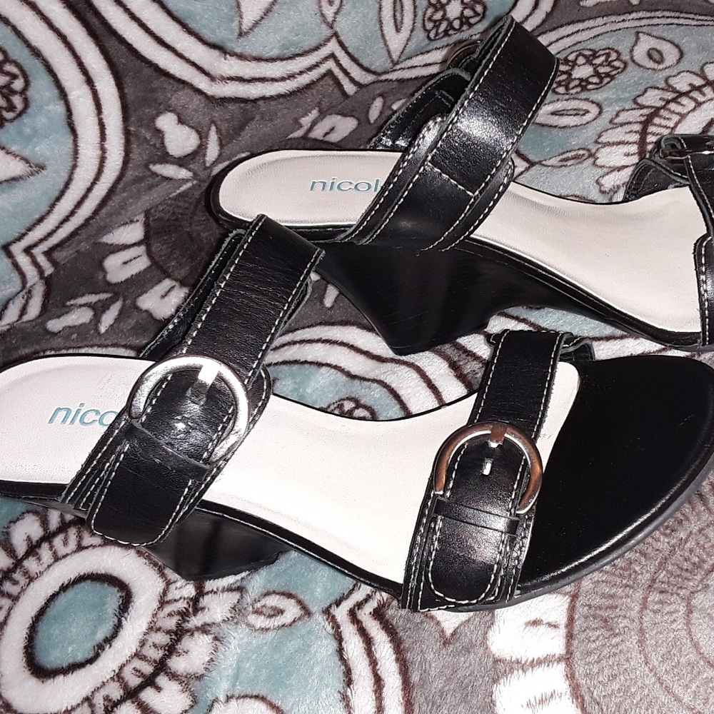 Nicole wedge sandle 6